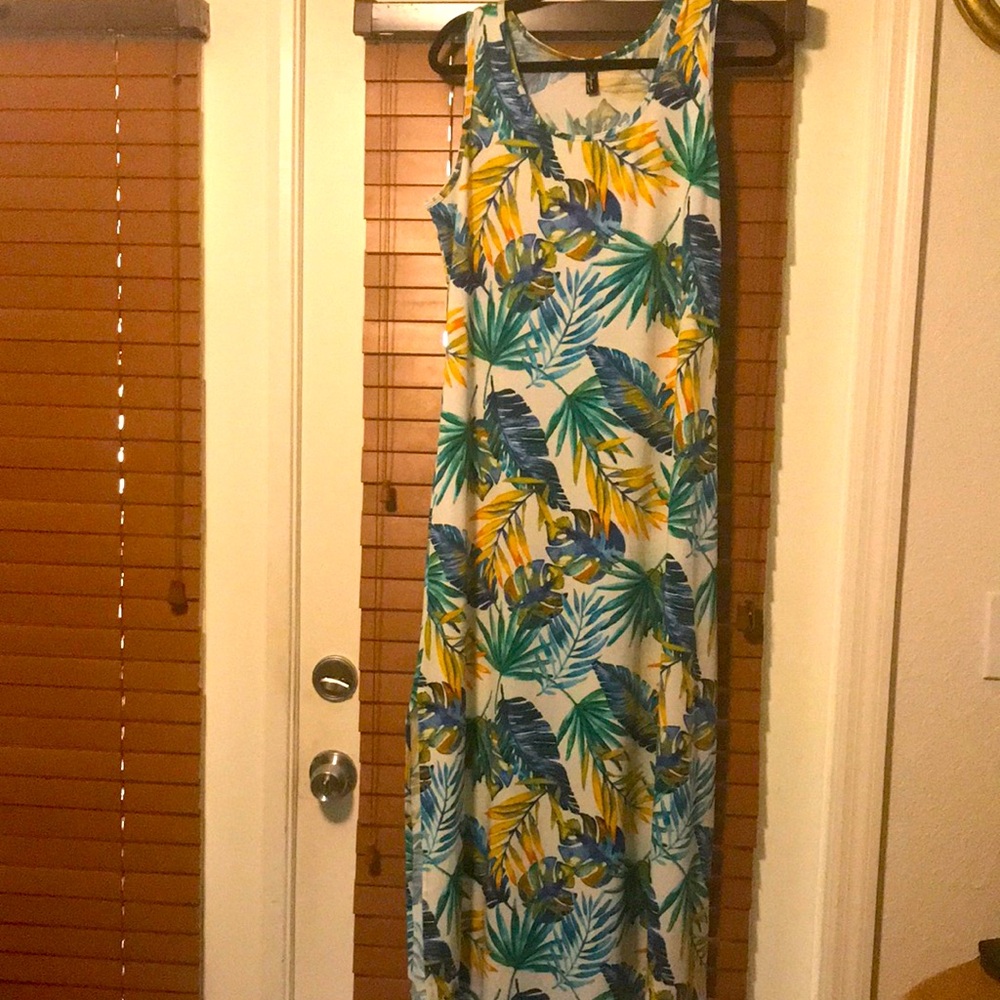 Fashque Studio Maxi Dress